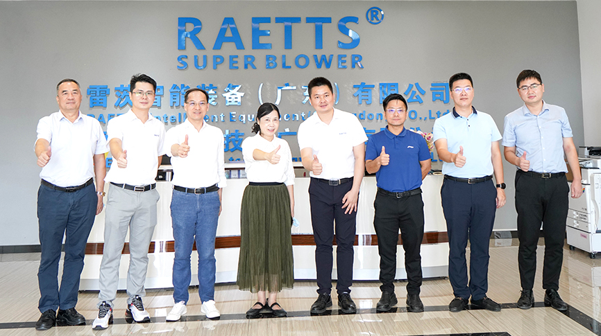 寮步鎮黨委書記趙智佳等領導蒞臨NG娛樂參觀考察