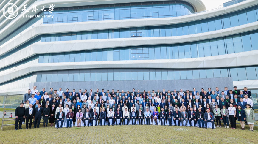 NG�ʘ��L(f��ng)�C����(j��ng)����׹⑪(y��ng)����ϯ���h(hu��n)��һ���ˡ��߶�����