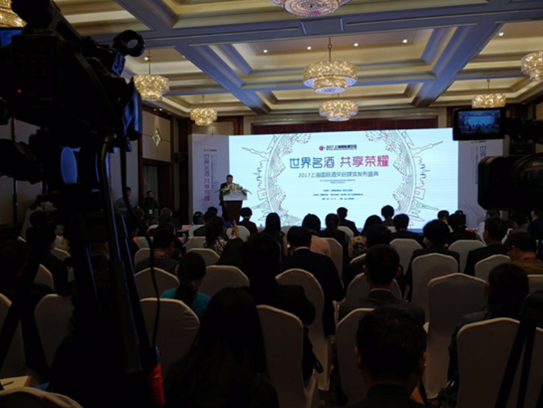 �L������ϵ�y